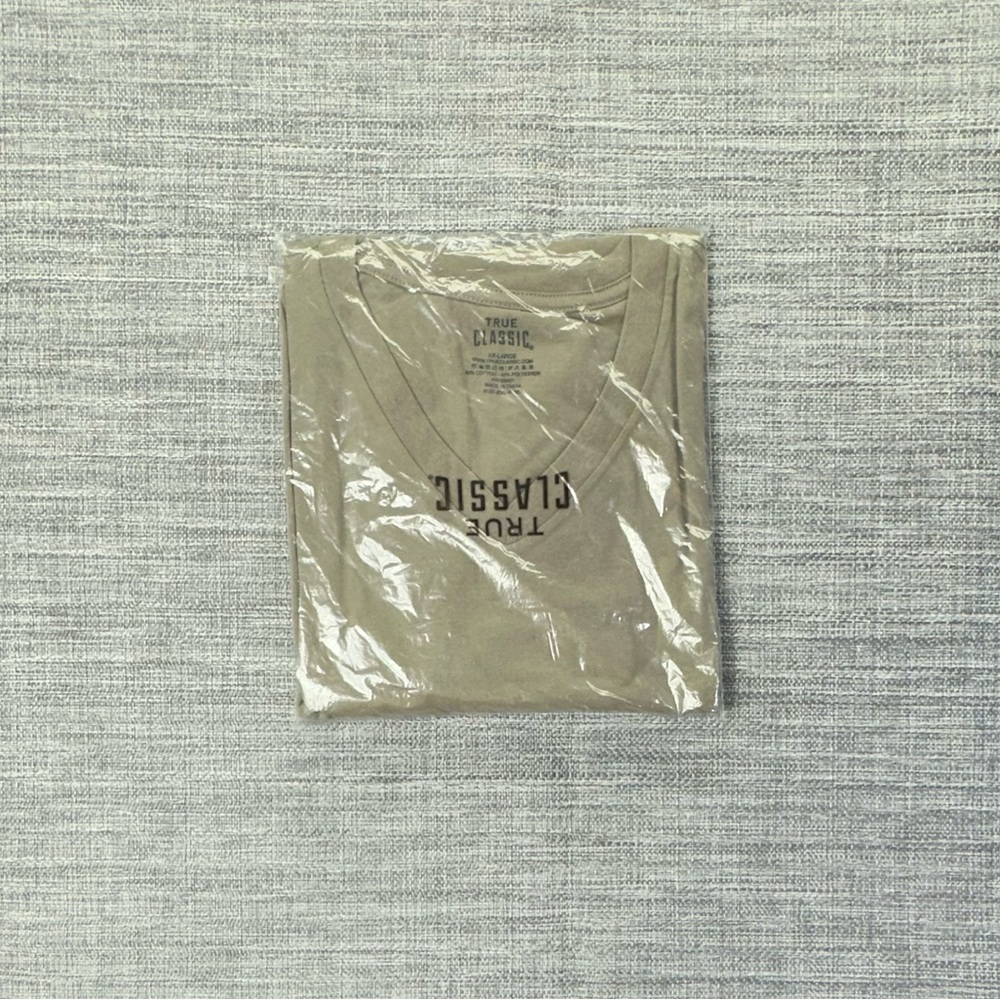 True Classics Men’s V-Neck Tee Short Sleeve Tan
